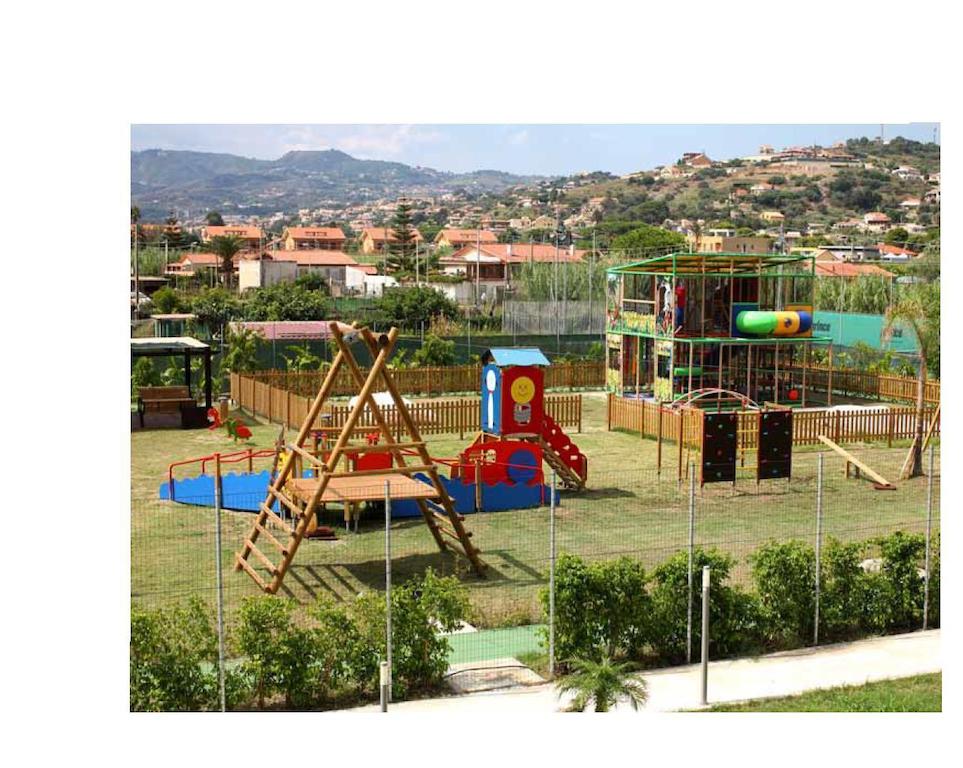 Capo Peloro Resort 4*