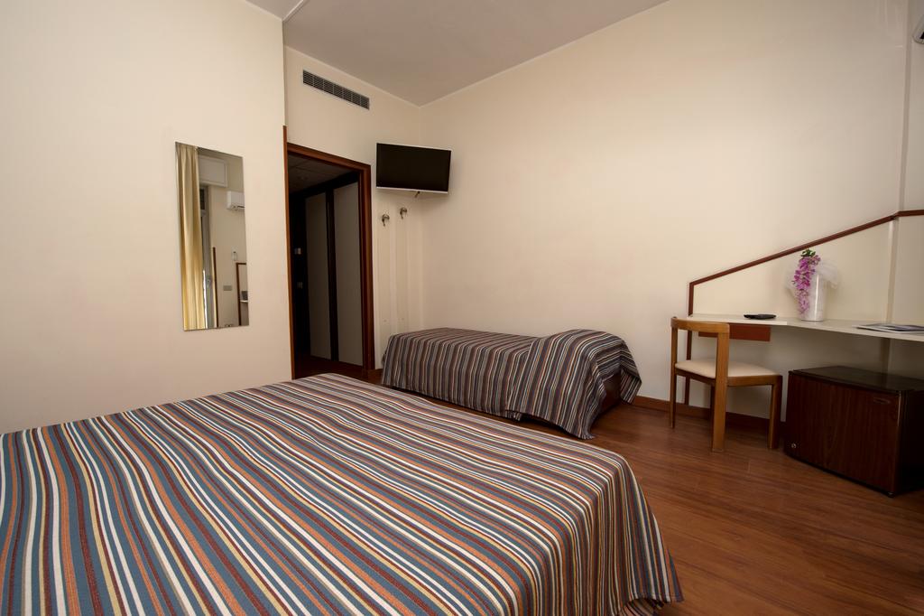 River Palace 4*