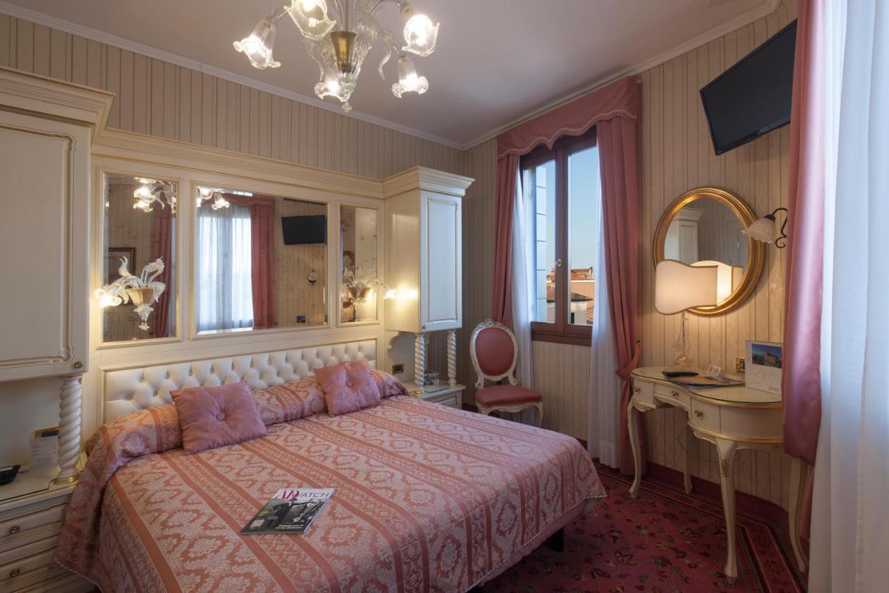 Riviera 3*