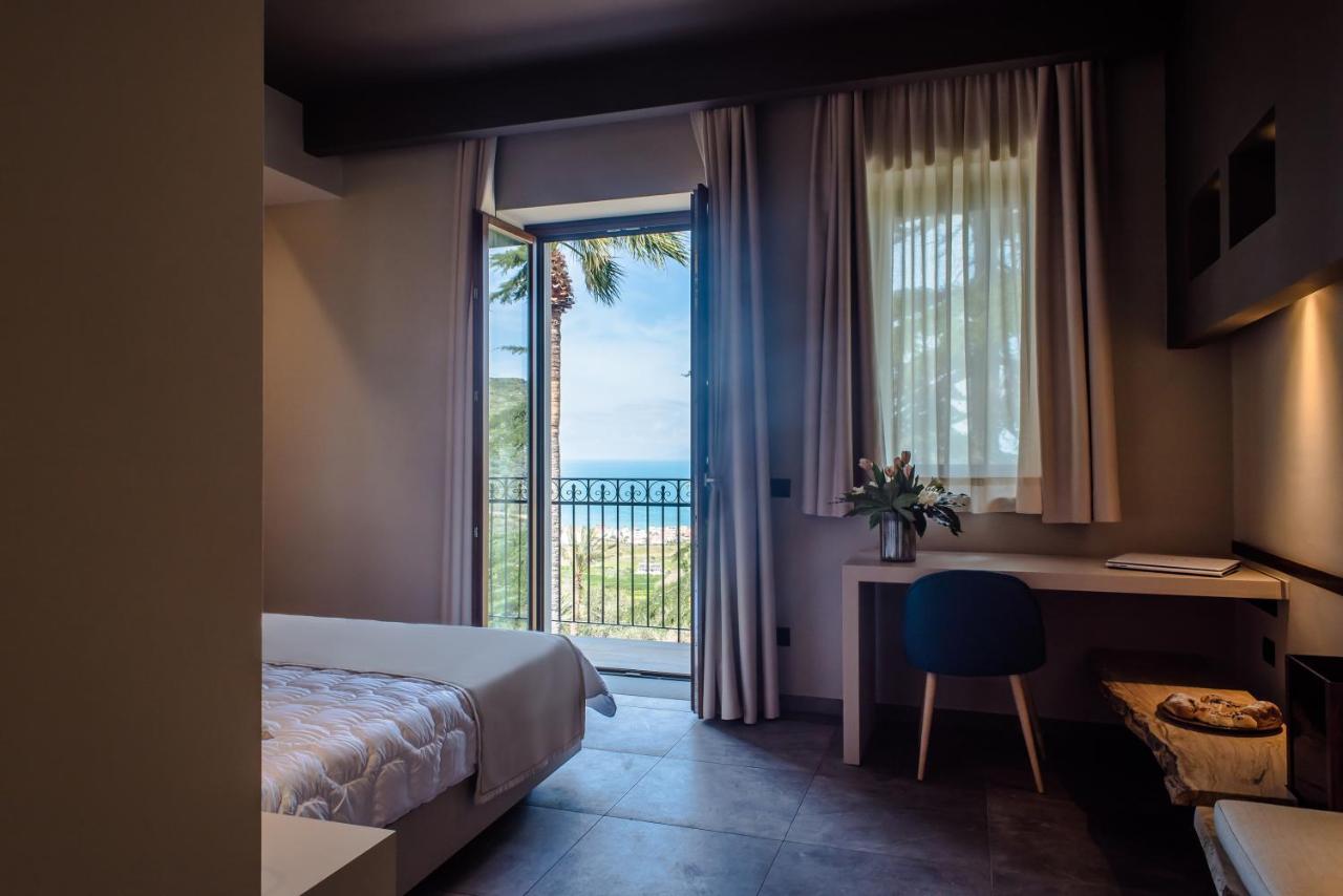 Terre di Eolo 4*
