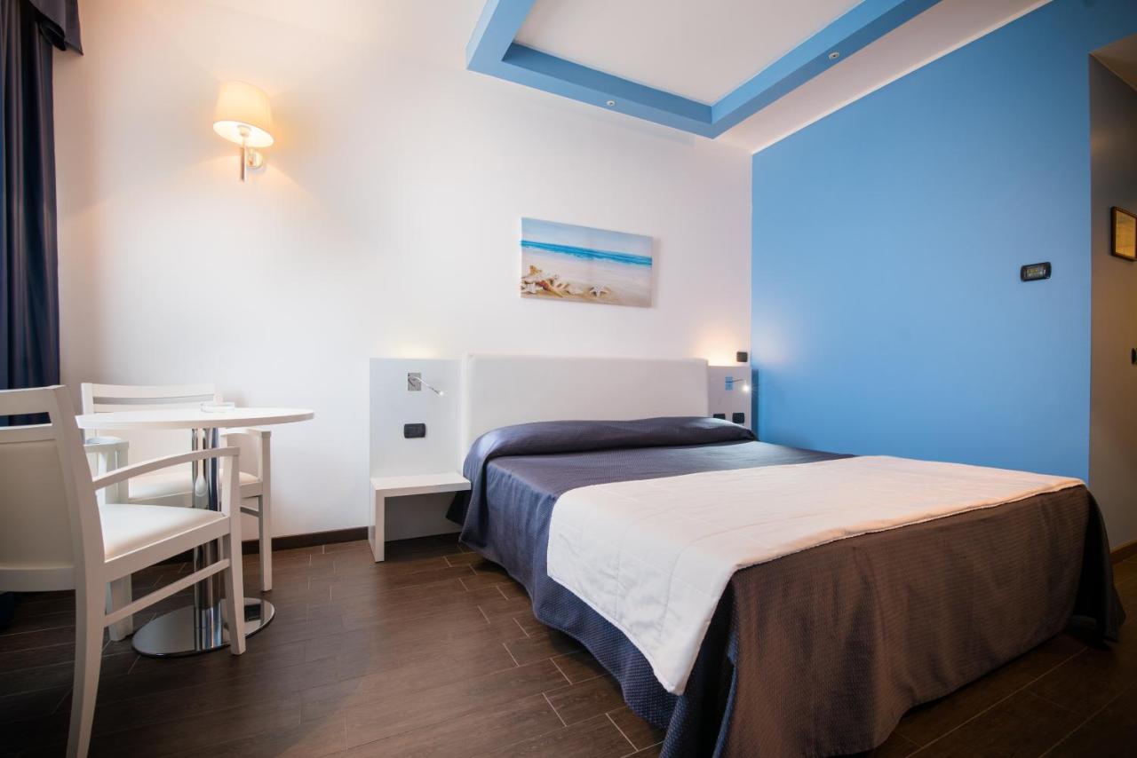 Una Hotels Mediterraneo Milano 4*