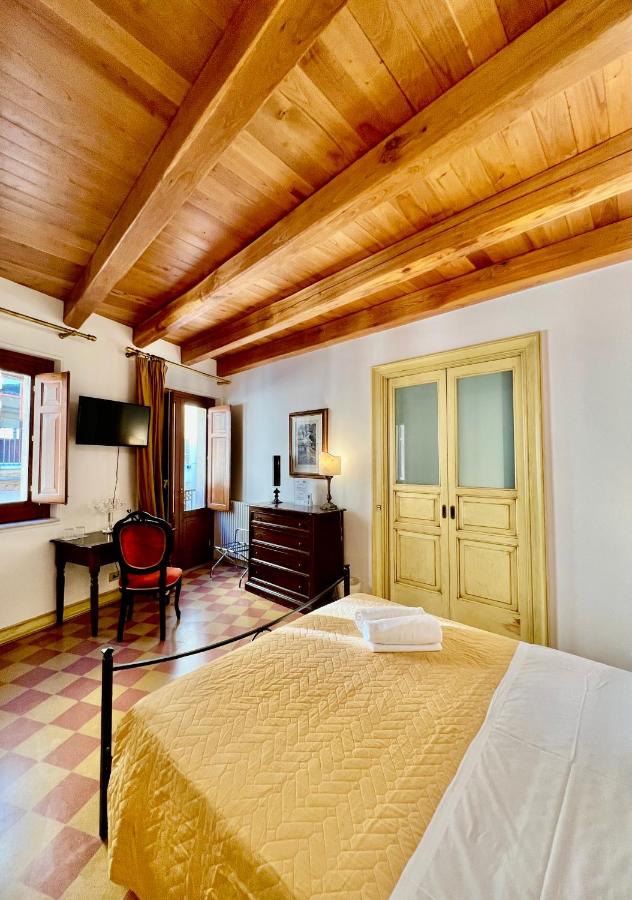 Atenea Luxury Suites 3*