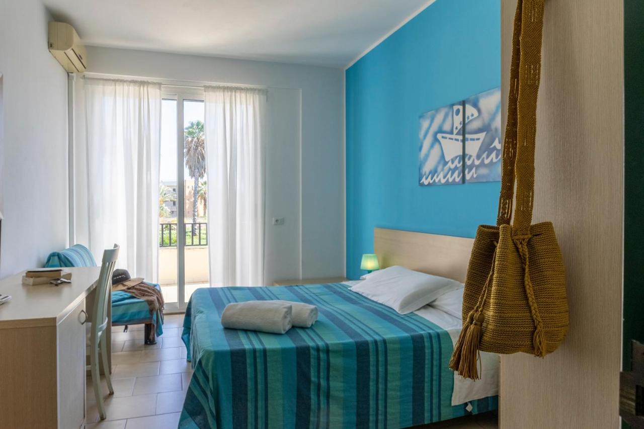 Hotel Baia Del Sole 4*