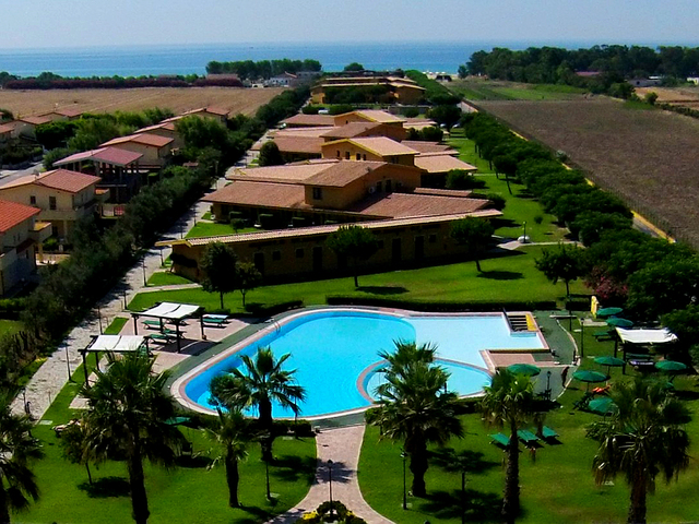 Marina del Marchese Beach Resort 4*