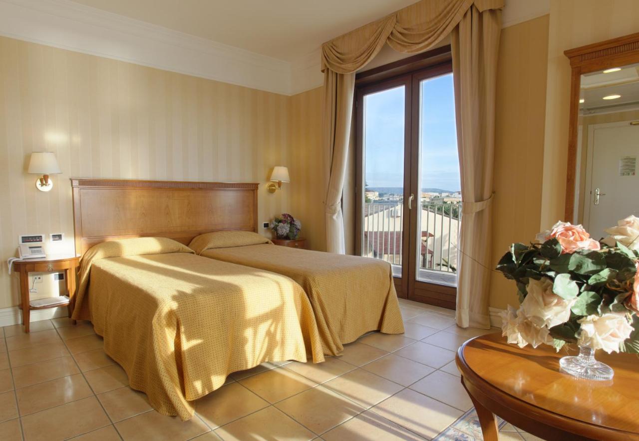 Hotel Dioscuri Bay Palace 4*