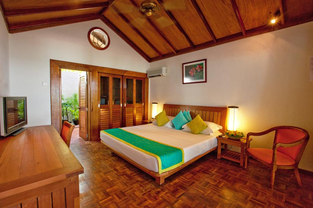 Reethi Beach Resort 4*, фото 15