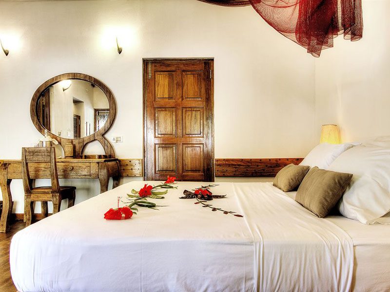 Maayafushi Tourist Resort 5*
