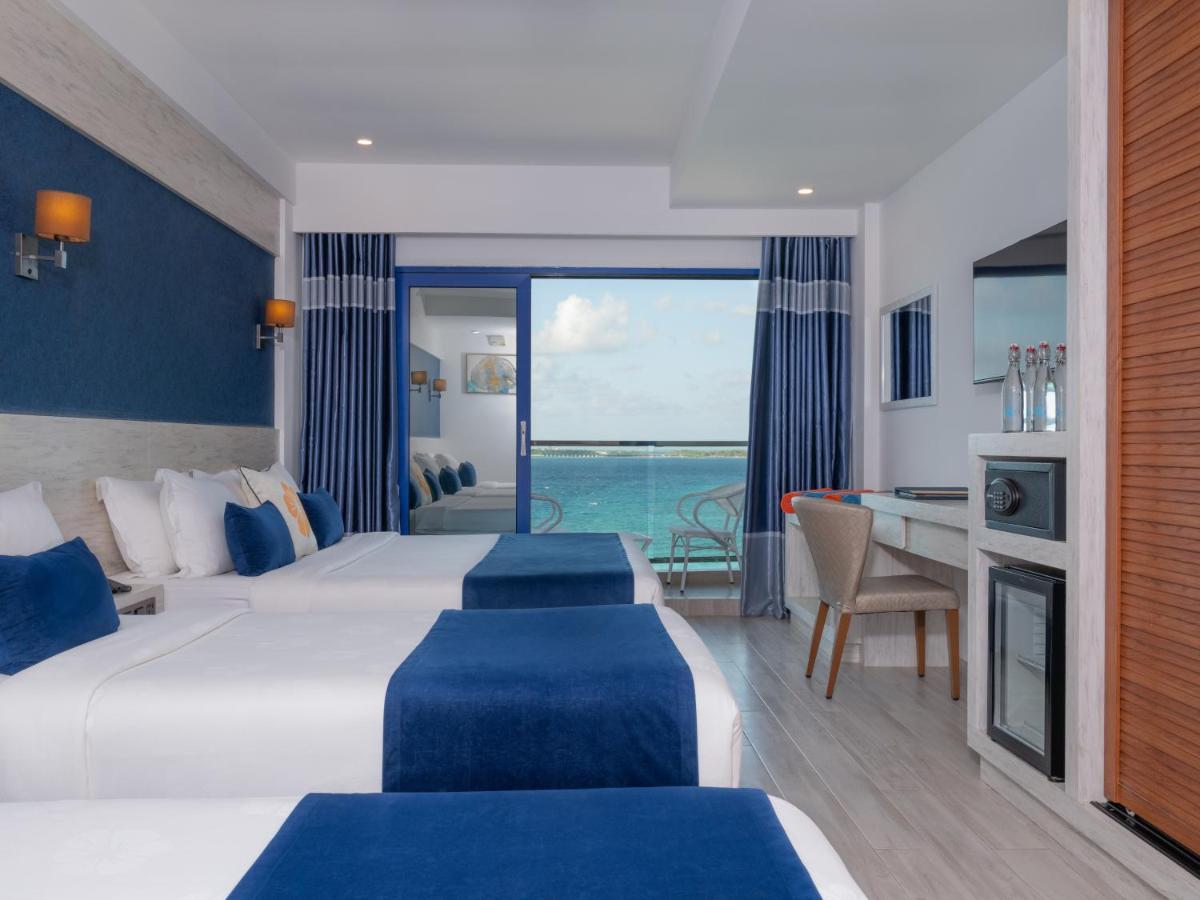 Kaani Palm Beach 4*