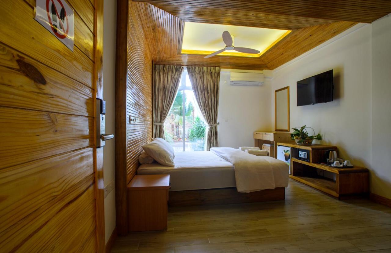 Perla Dhangethi, фото 3