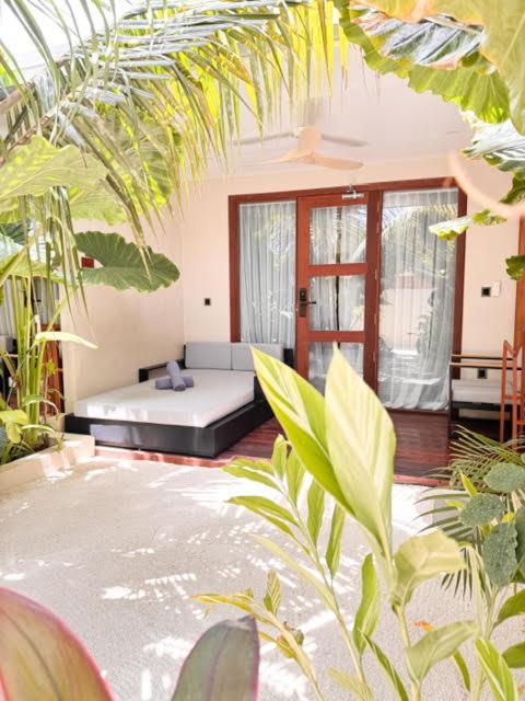 Sands Grand Dhigurah