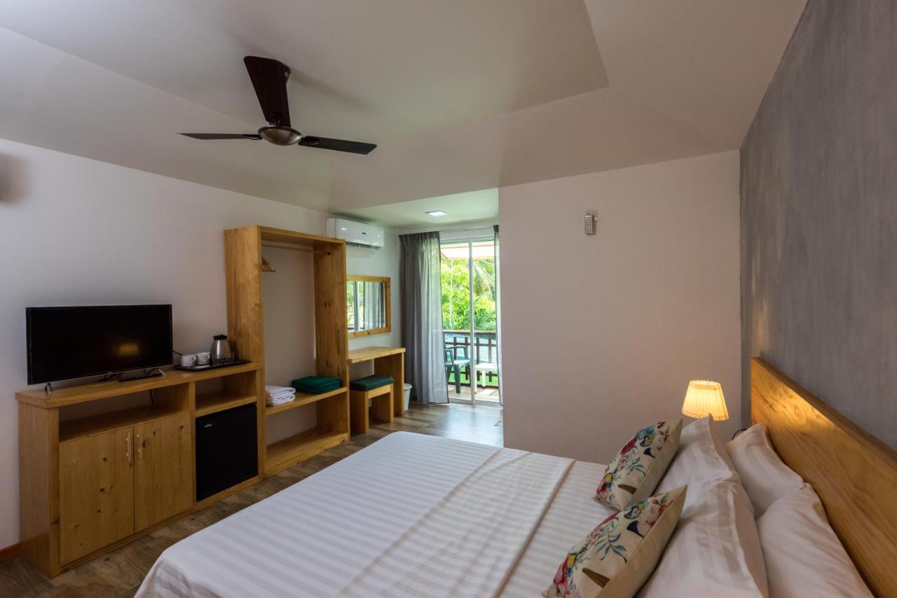 Isla Dhiffushi GUEST HOUSE