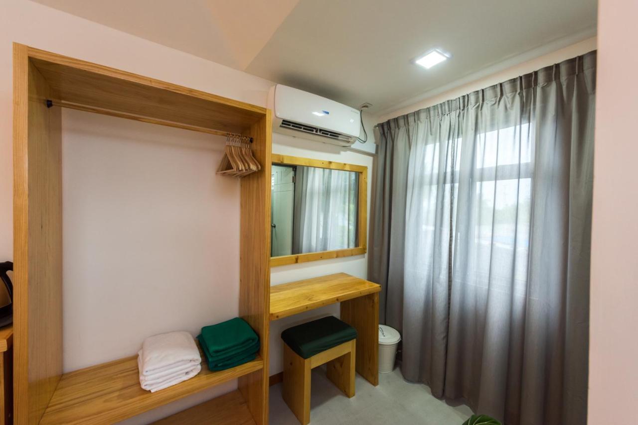 Isla Dhiffushi GUEST HOUSE, фото 2