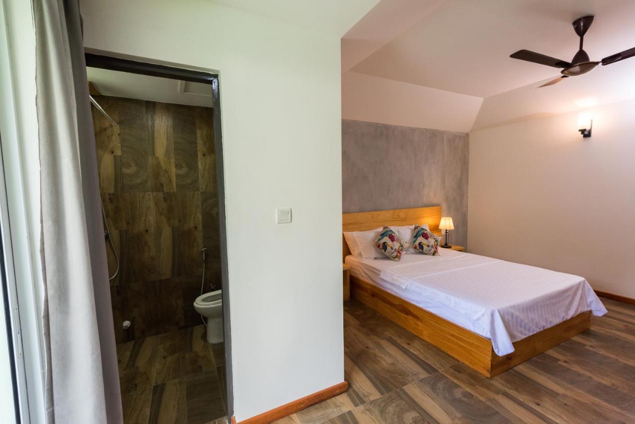 Isla Dhiffushi GUEST HOUSE, фото 14