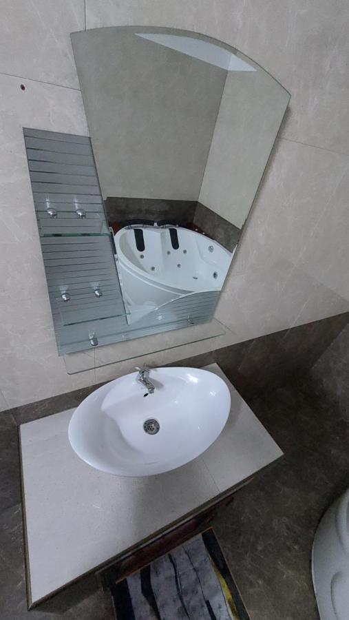 Residence Orchid 3*