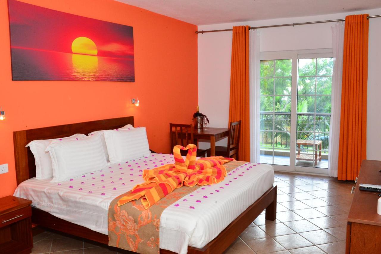 Sunset Reef Resort & Spa 3*