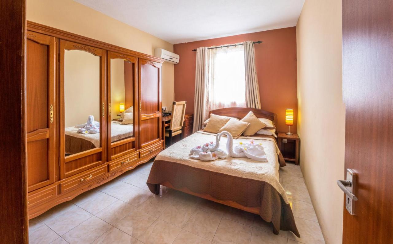 Sunset Villa 3*