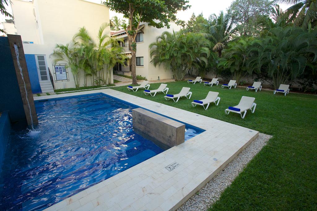 Nina Hotel & Beach Club by Tukan 3*