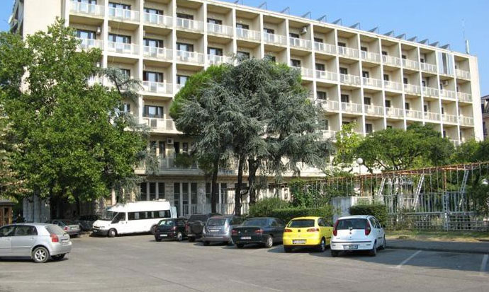 Cosmopolitan 4*