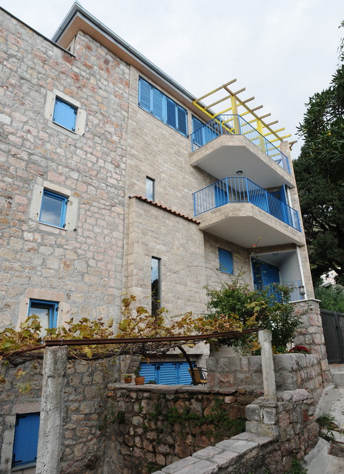 Apartments Alto Mare 3*