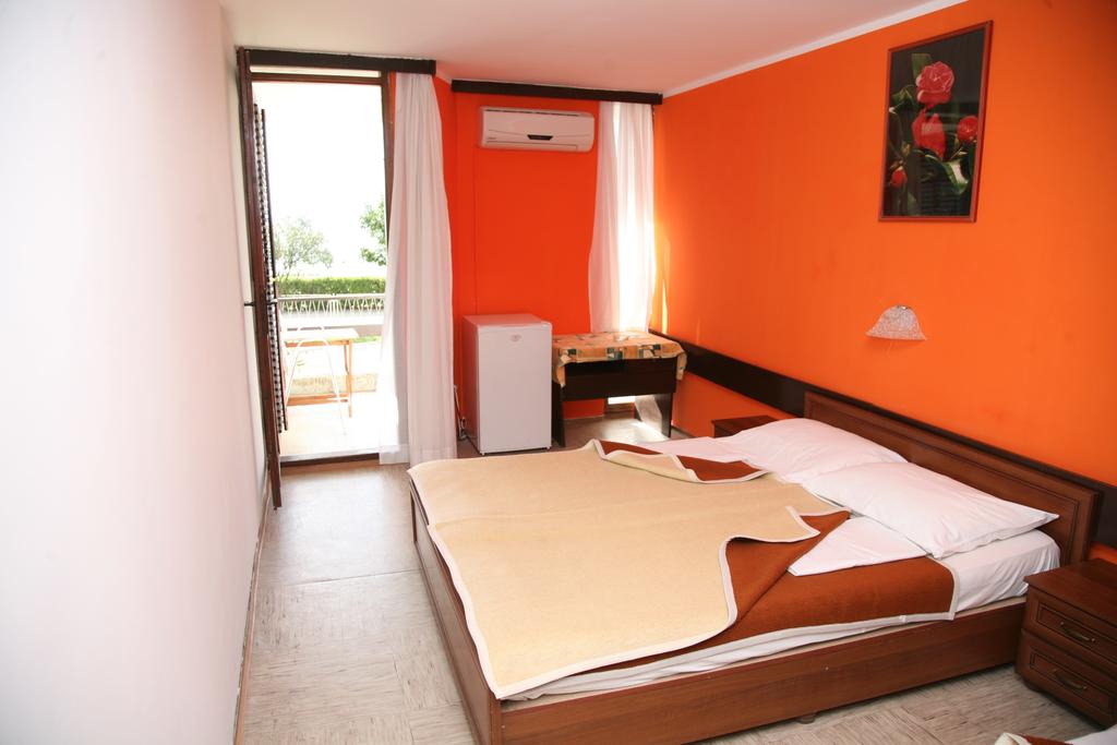 Kamelija Hotel 2*, фото 2