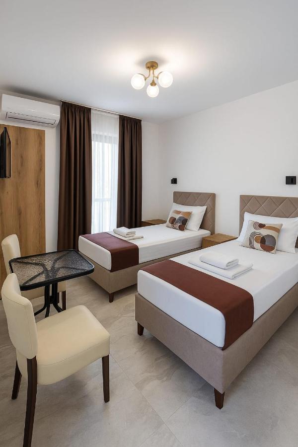 Apartments  Budva Inn 3*