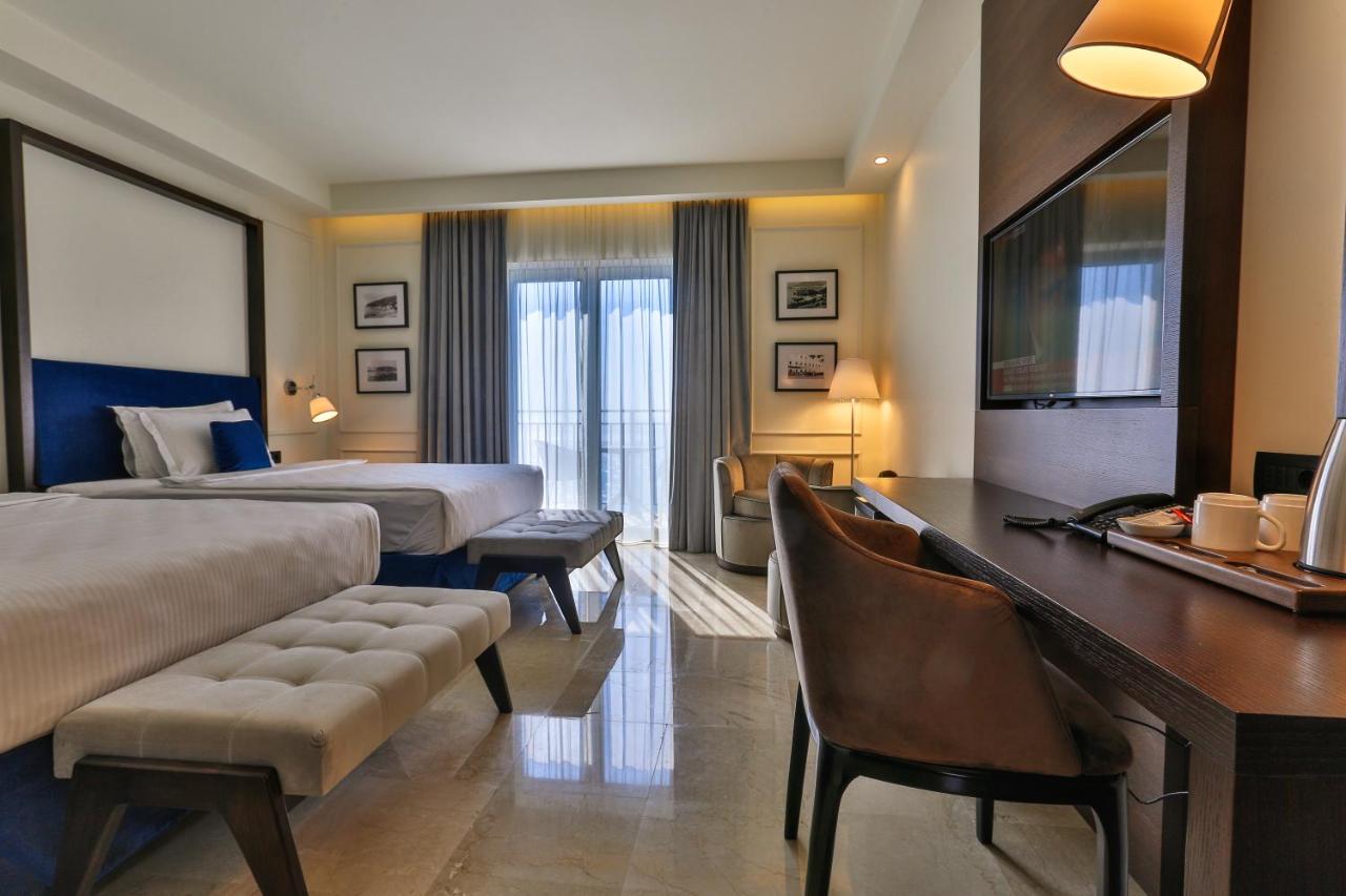 California 5*