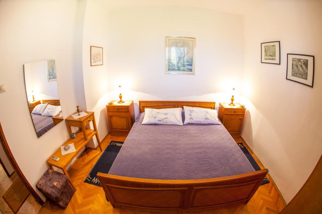 Azzuro Apartments 3*