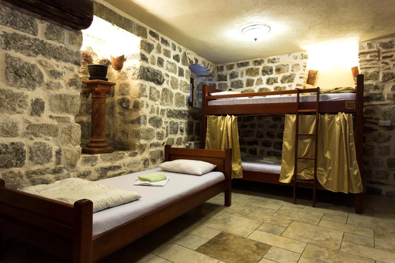 Hotel Vardar Kotor 4*