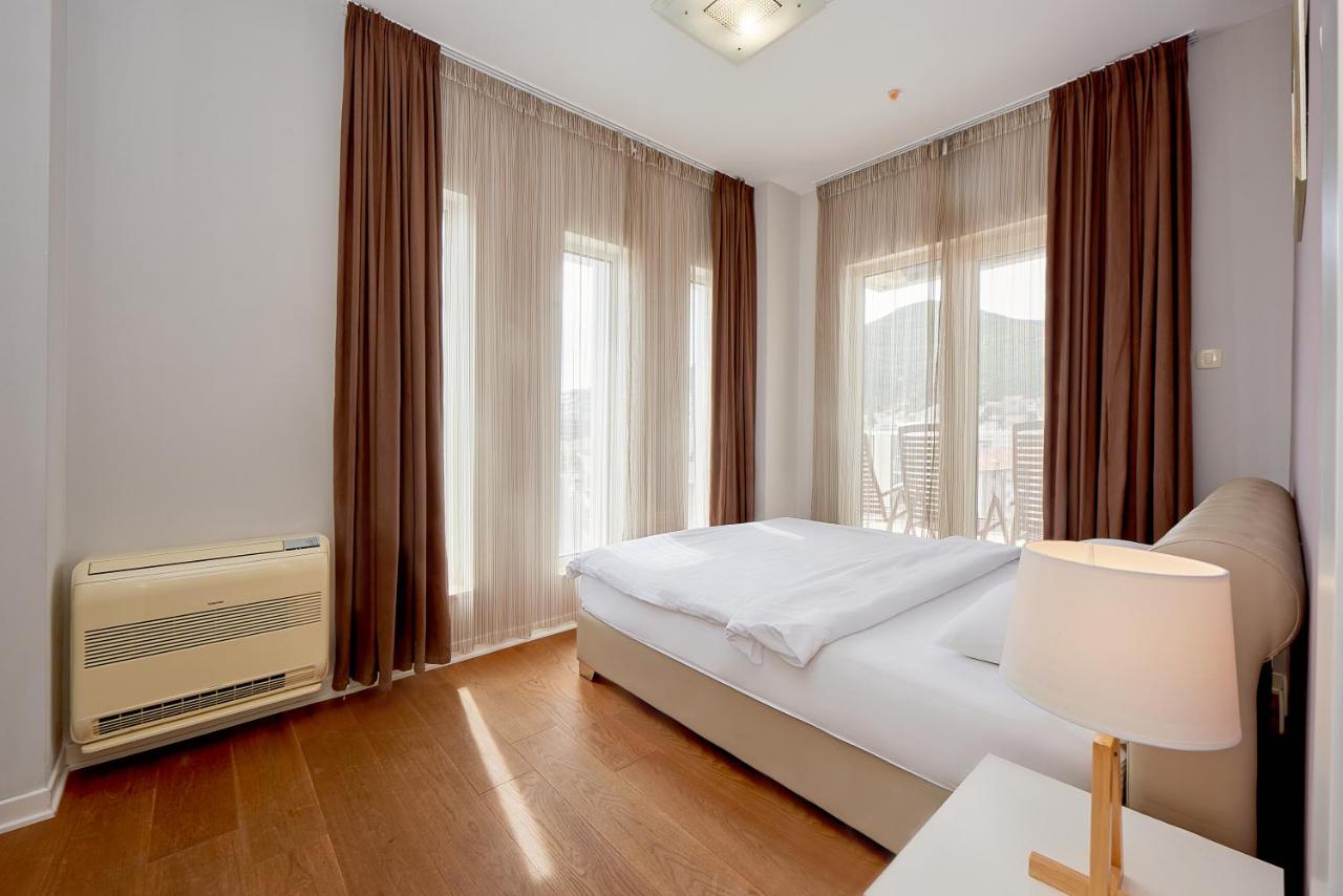 Lux Apartments Sunrior 4*