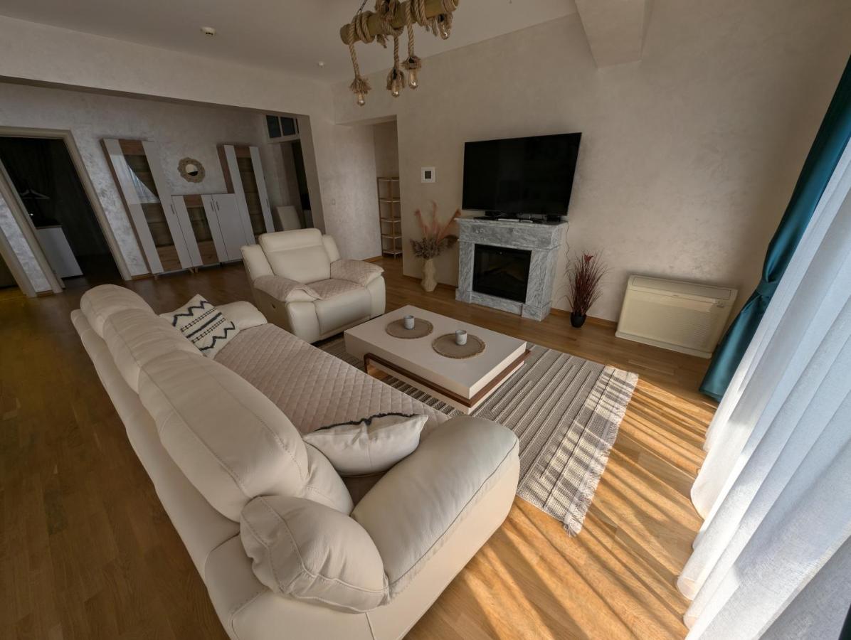 Luxury Harmonia Apartments 3*, фото 13