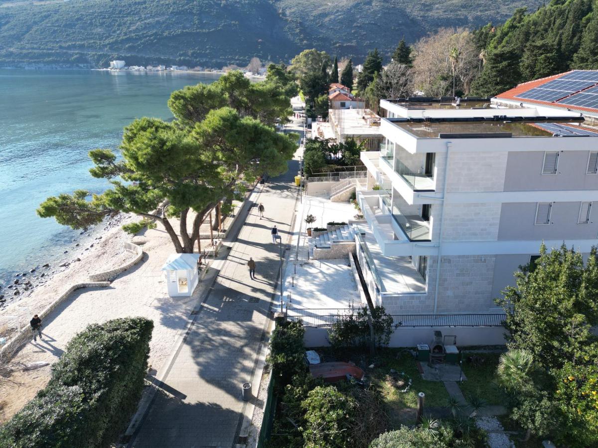 Seafront Apartment Bijela 3*, фото 10