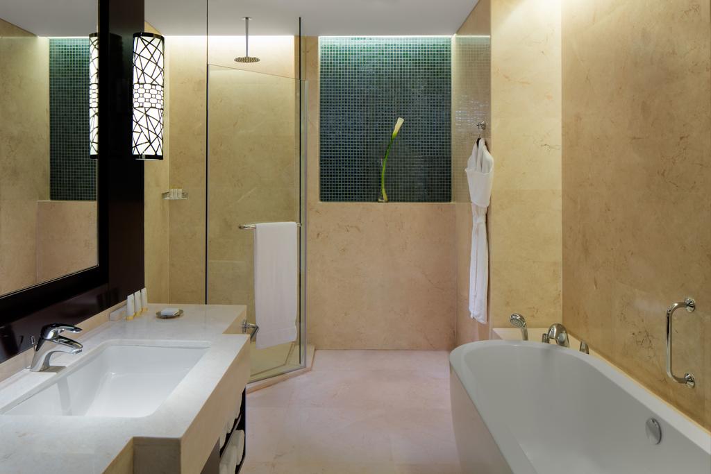 Hormuz Grand Hotel 5*