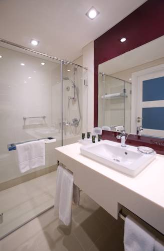 Holiday Inn Muscat Al Seeb 4*, фото 14