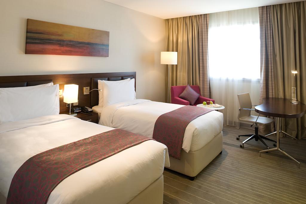 Holiday Inn Muscat Al Seeb 4*, фото 15