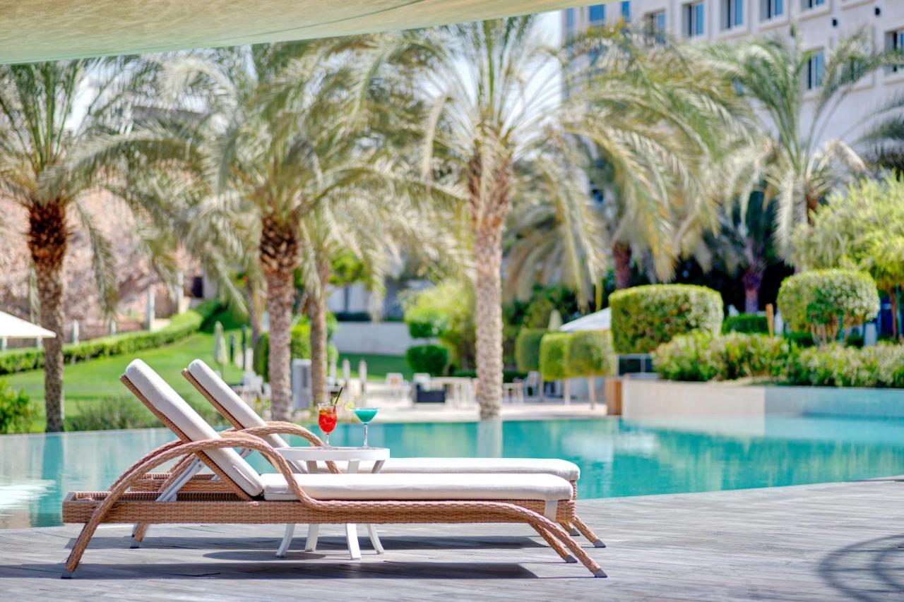 Crowne Plaza Muscat Oman Convention & Exhibition Centre 5*