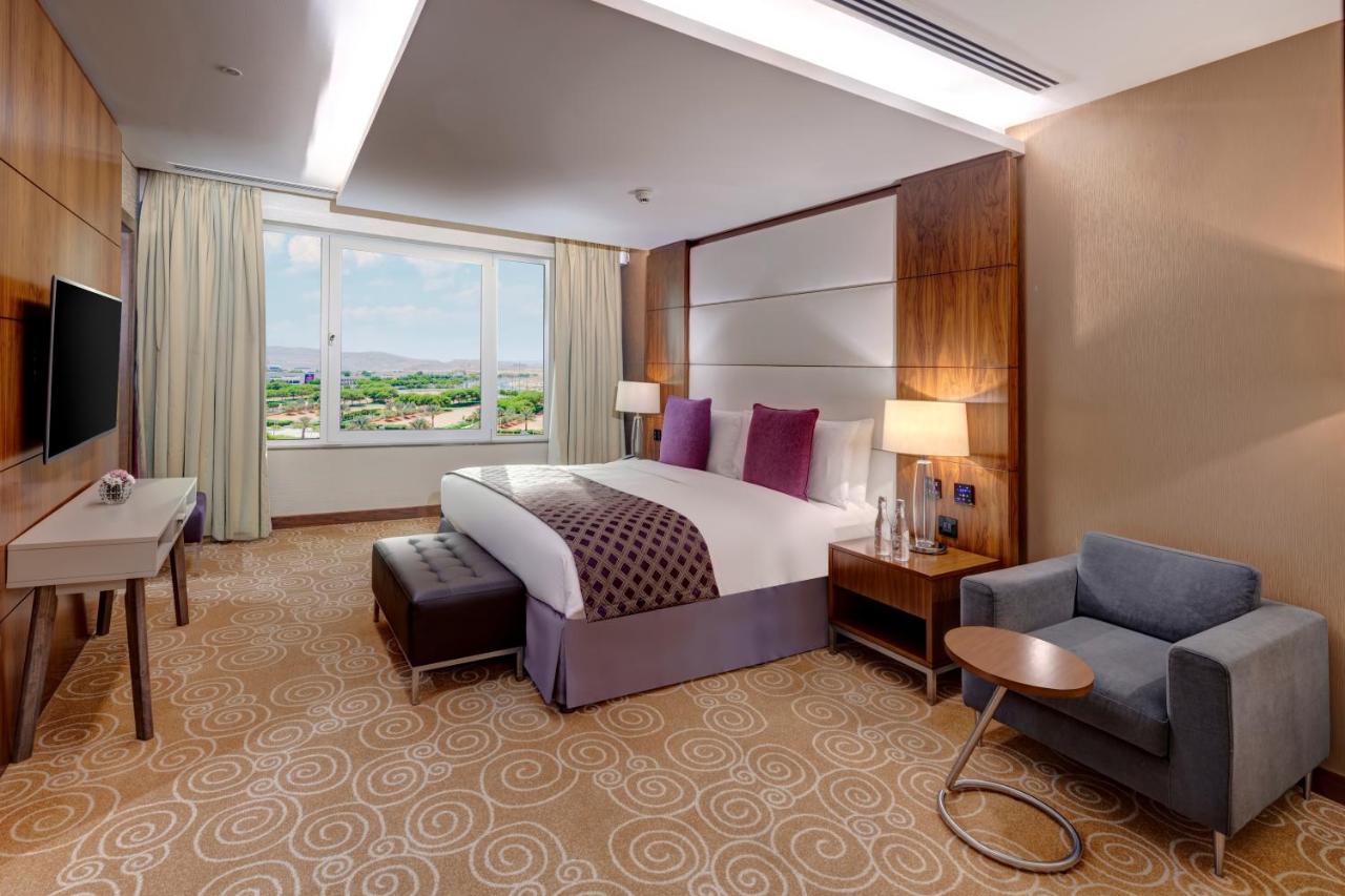 Crowne Plaza Muscat Oman Convention & Exhibition Centre 5*, фото 2