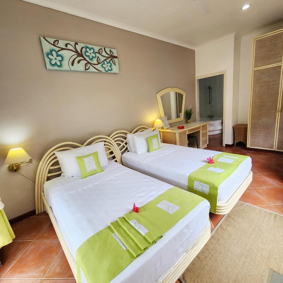 L'Habitation Cerf Island 3*