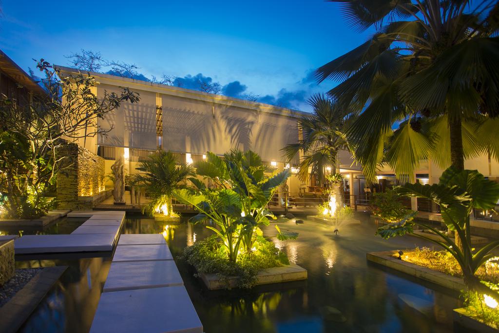 Dhevatara Beach Hotel 5*