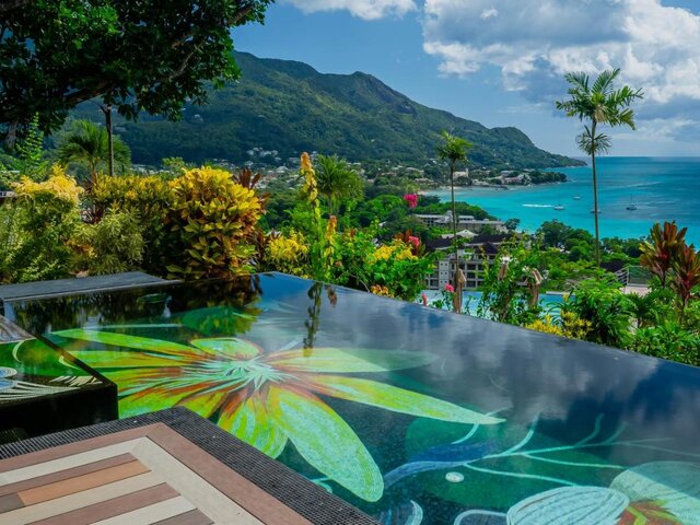 Gardens Hill Resort & Spa