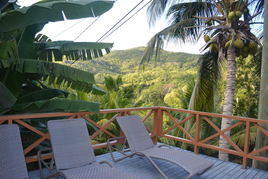 South Point Chalets 3*
