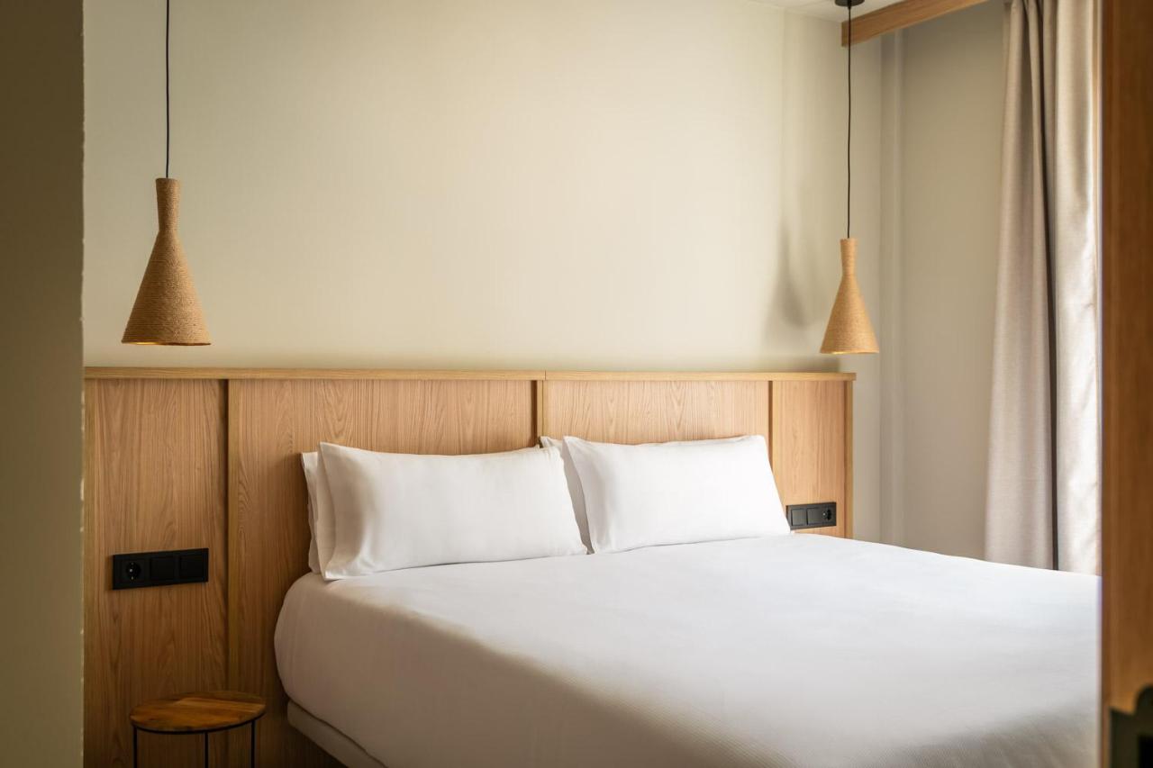 Estival Park Apartments 4*