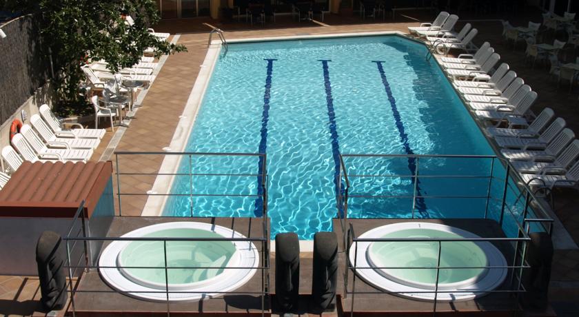 La Palmera 3*