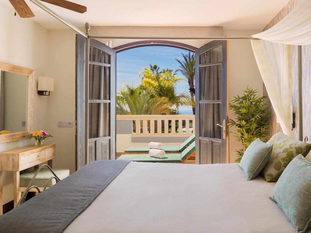 Regency Country Club 4*