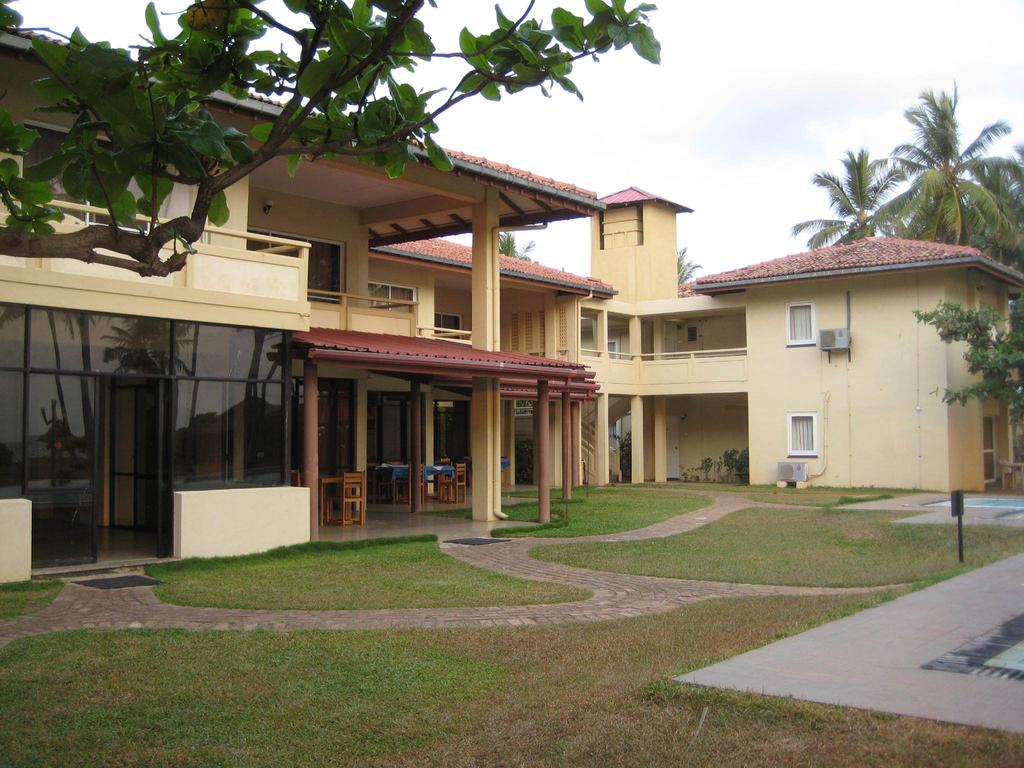 Sanmali Beach Hotel 2*