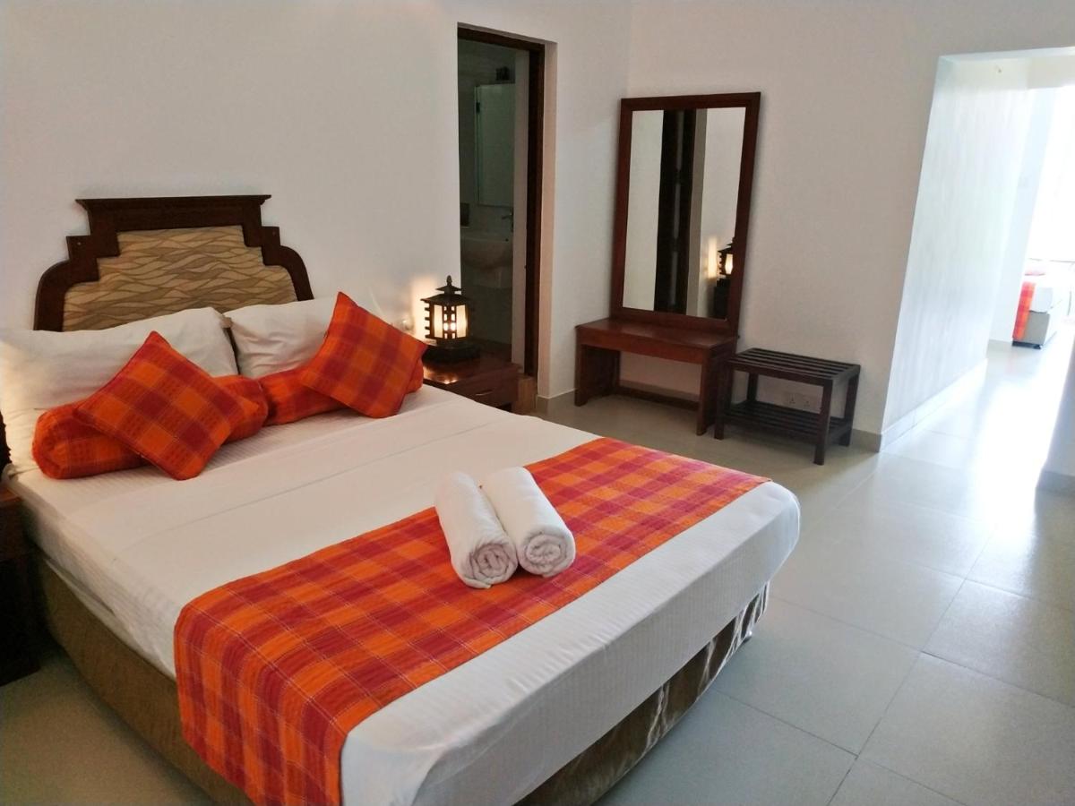 Hotel Elephant Park 3*