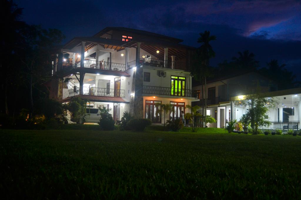 Cinnamon Lake Inn 3*