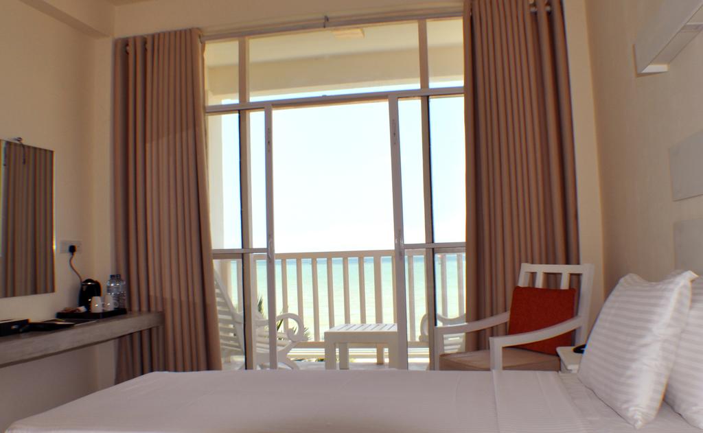 Beacon Beach 4*