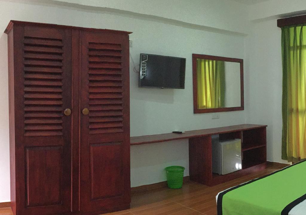 Serenade Beach Hotel 3*, фото 9