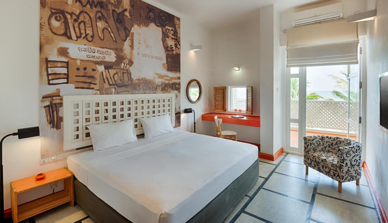 J Hotel 3*