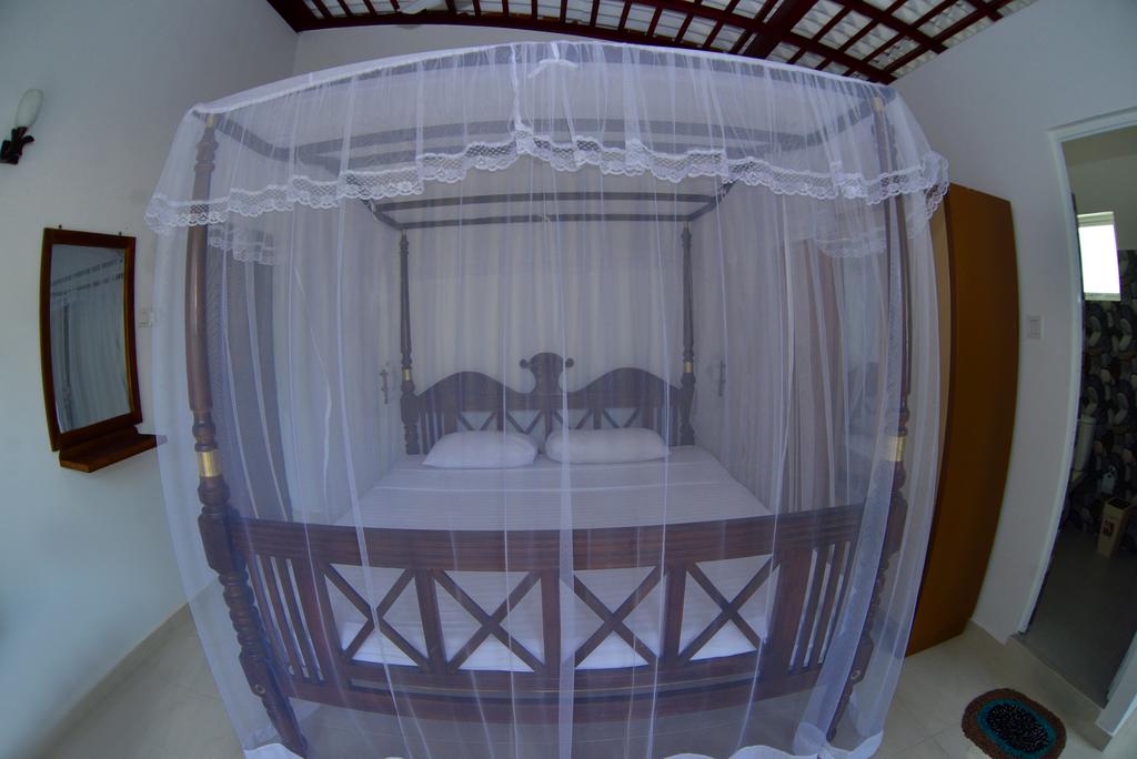 Sea Breeze Guest House 2*